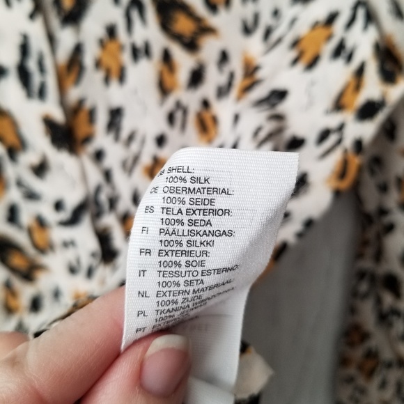 & Other Stories Leopard Print Silk Blouse Size 4 - Picture 3 of 8